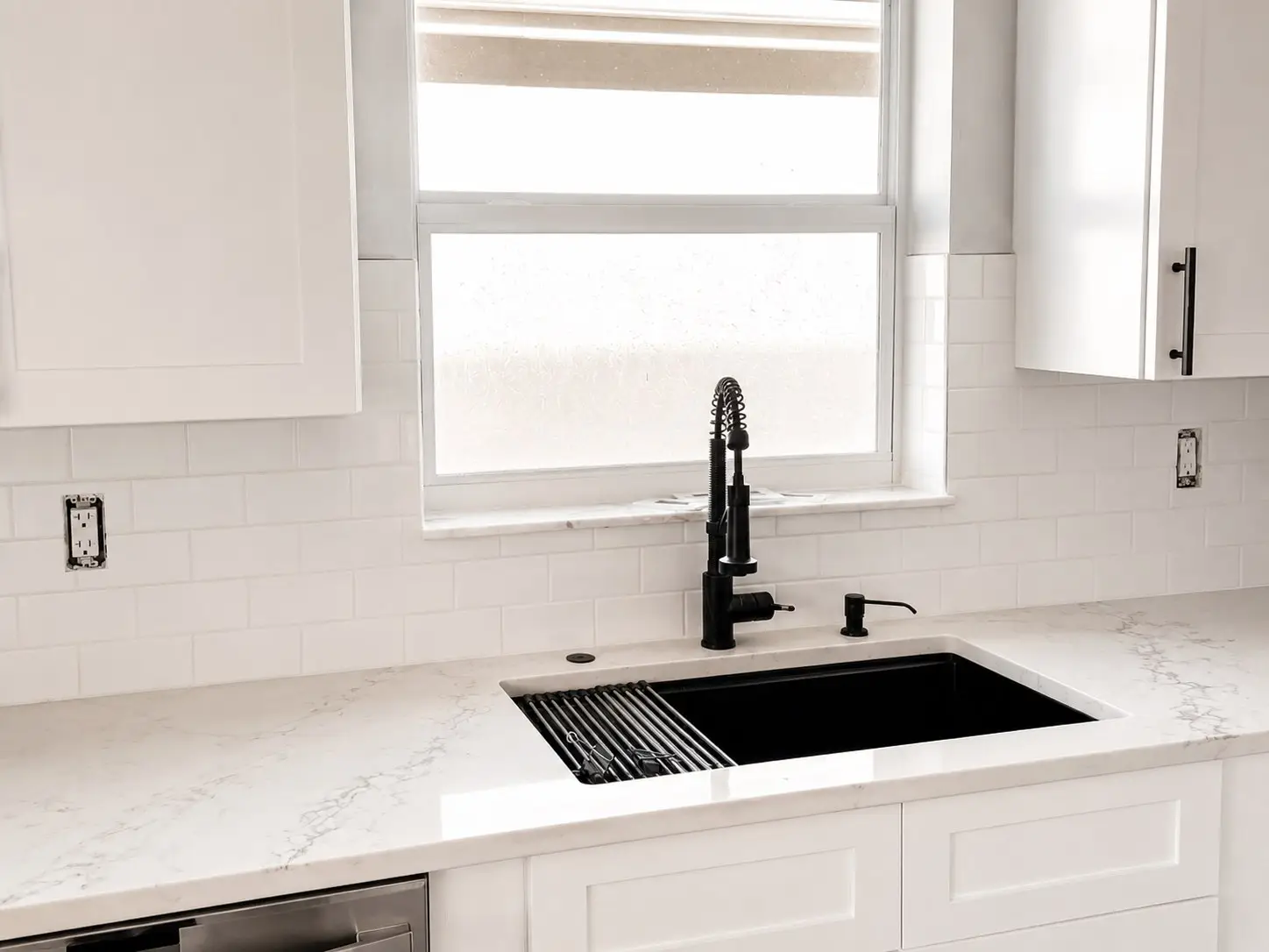 Contemporary Transitional Kitchen Remodel by Paragon Builders project photo 2