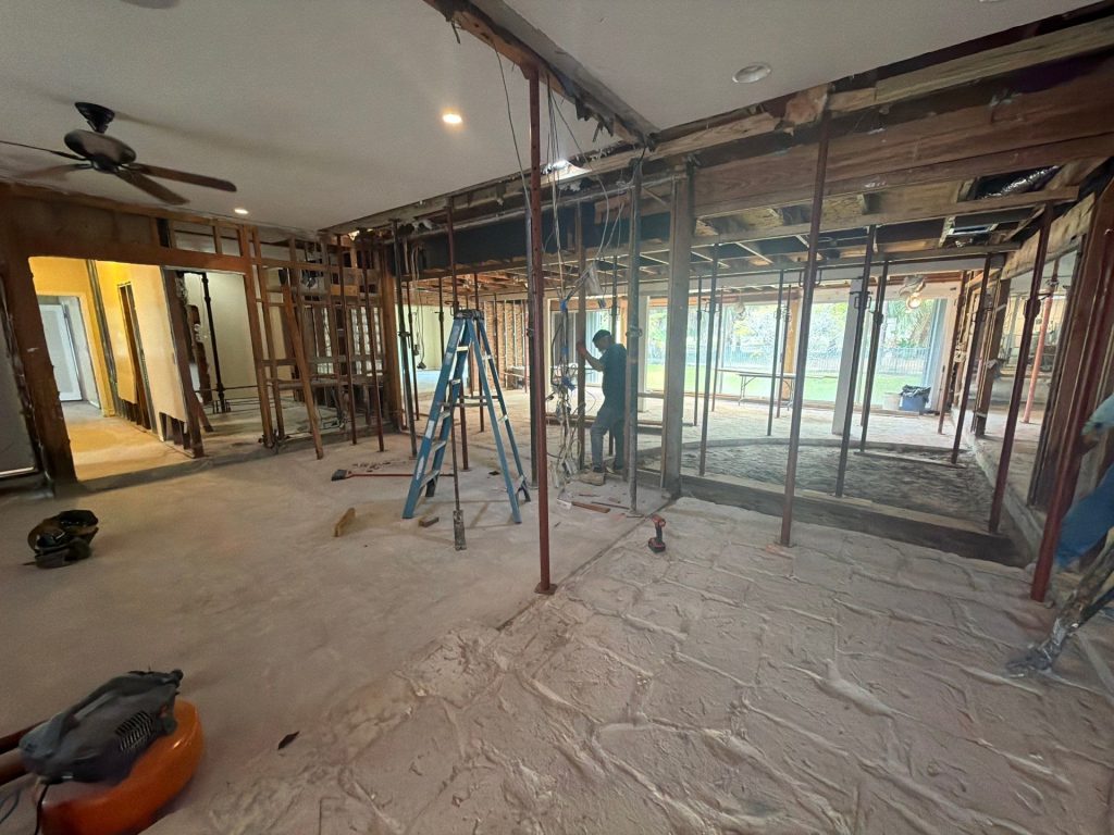 what is comemercial construction in west palm beach